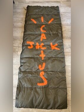 Travis Scott Cactus Trails
Sleeping Bag